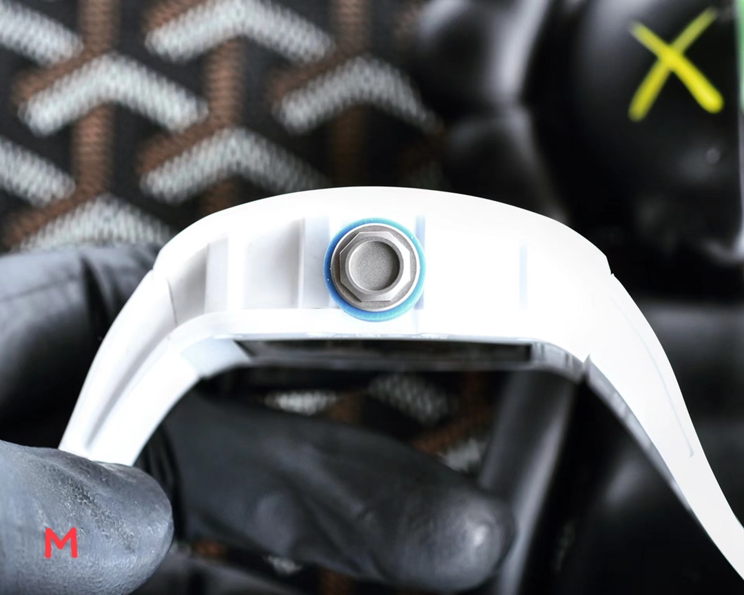 Richard Miller RM 055