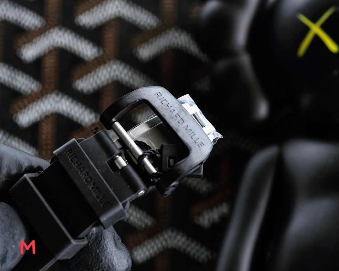 Richard Miller RM 055