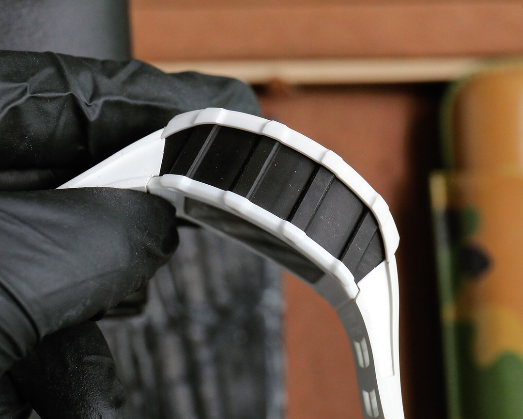 Richard Miller RM 11 03