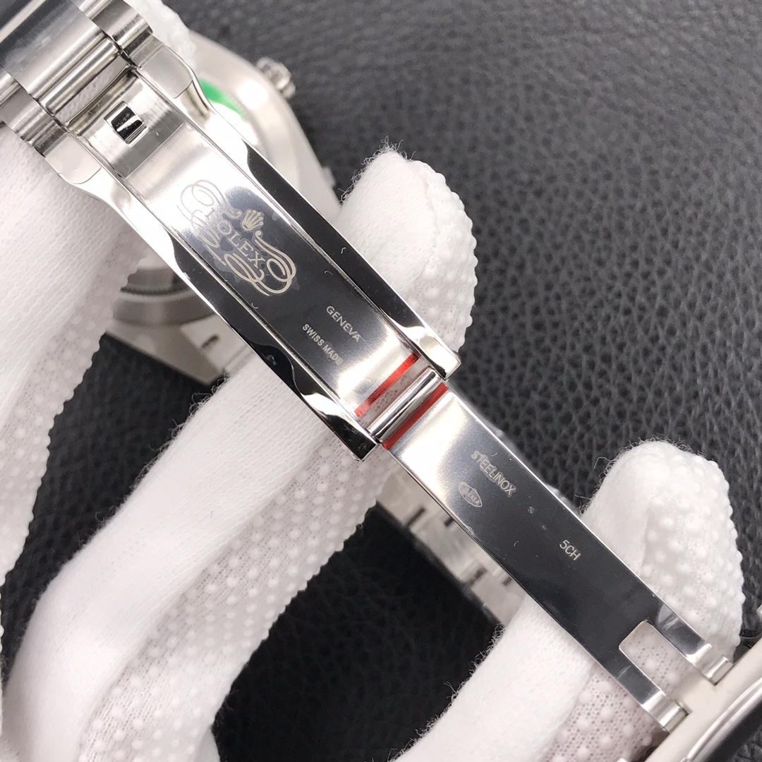 Rolex Journal Series 66