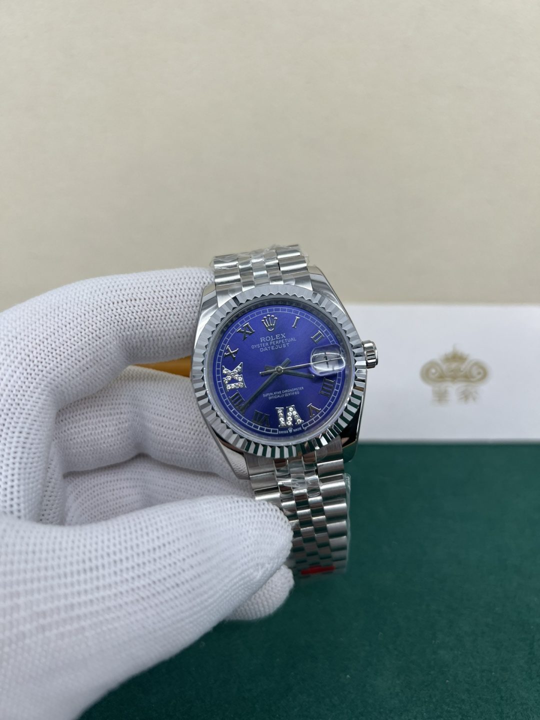 Royal Live Shot Rolex Diary Series, 31 blue diamond engravings