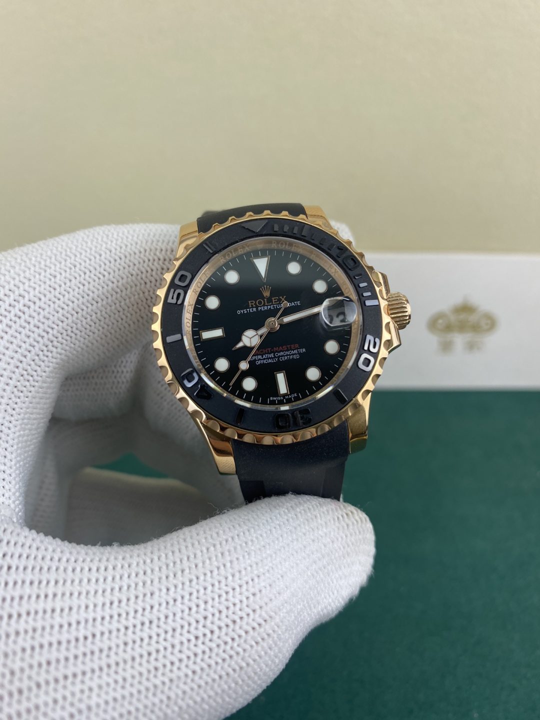 Royal Live Shot Rolex Yachts Celebrity Women's Gold Yacht