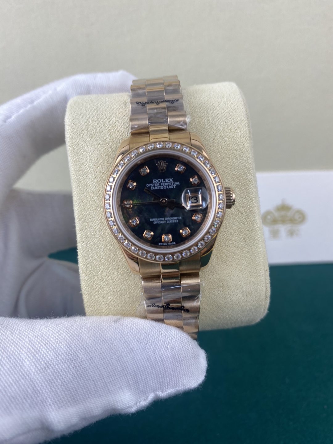 Royal Live Shot Rolex Log Mother-of-Pearl 28mm