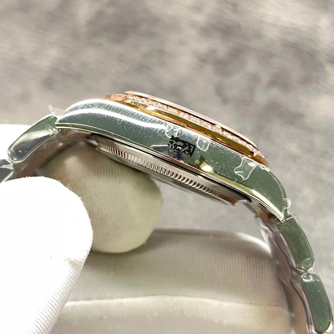 Rolex Diary, 31mm diameter!