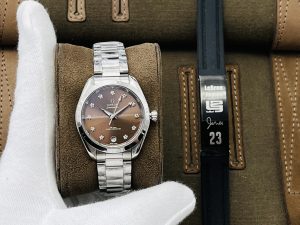 The OMEGA Omega Seamaster Goddess! 34 mm