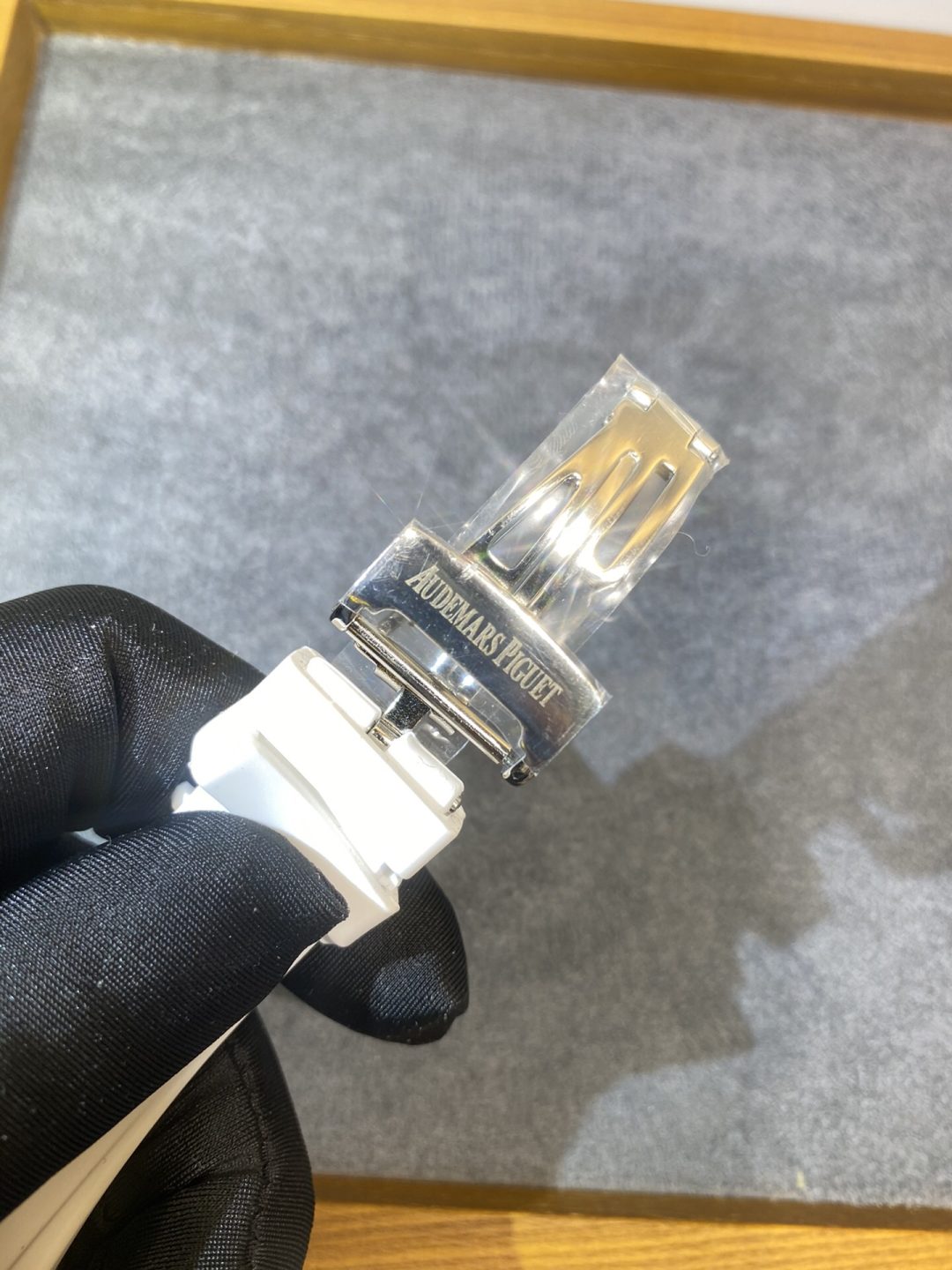 AP watch set with real diamonds