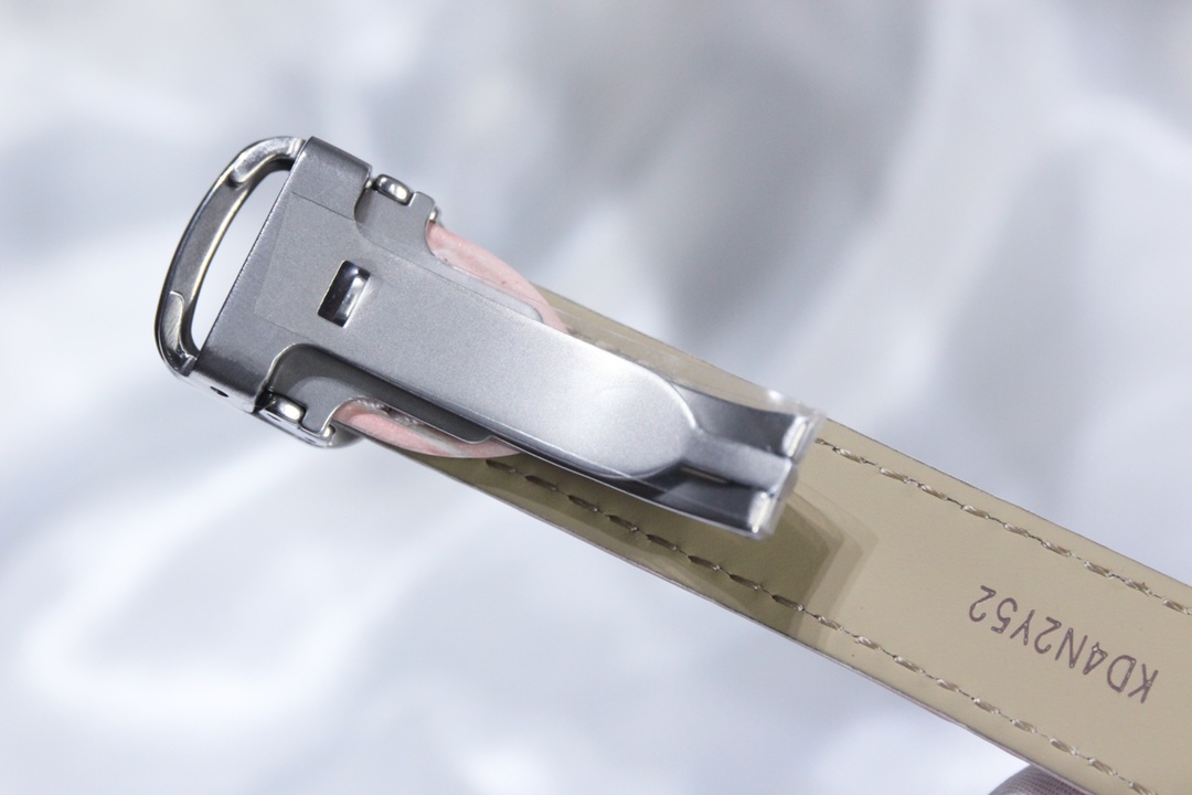 33mm Cartier Blue Balloon