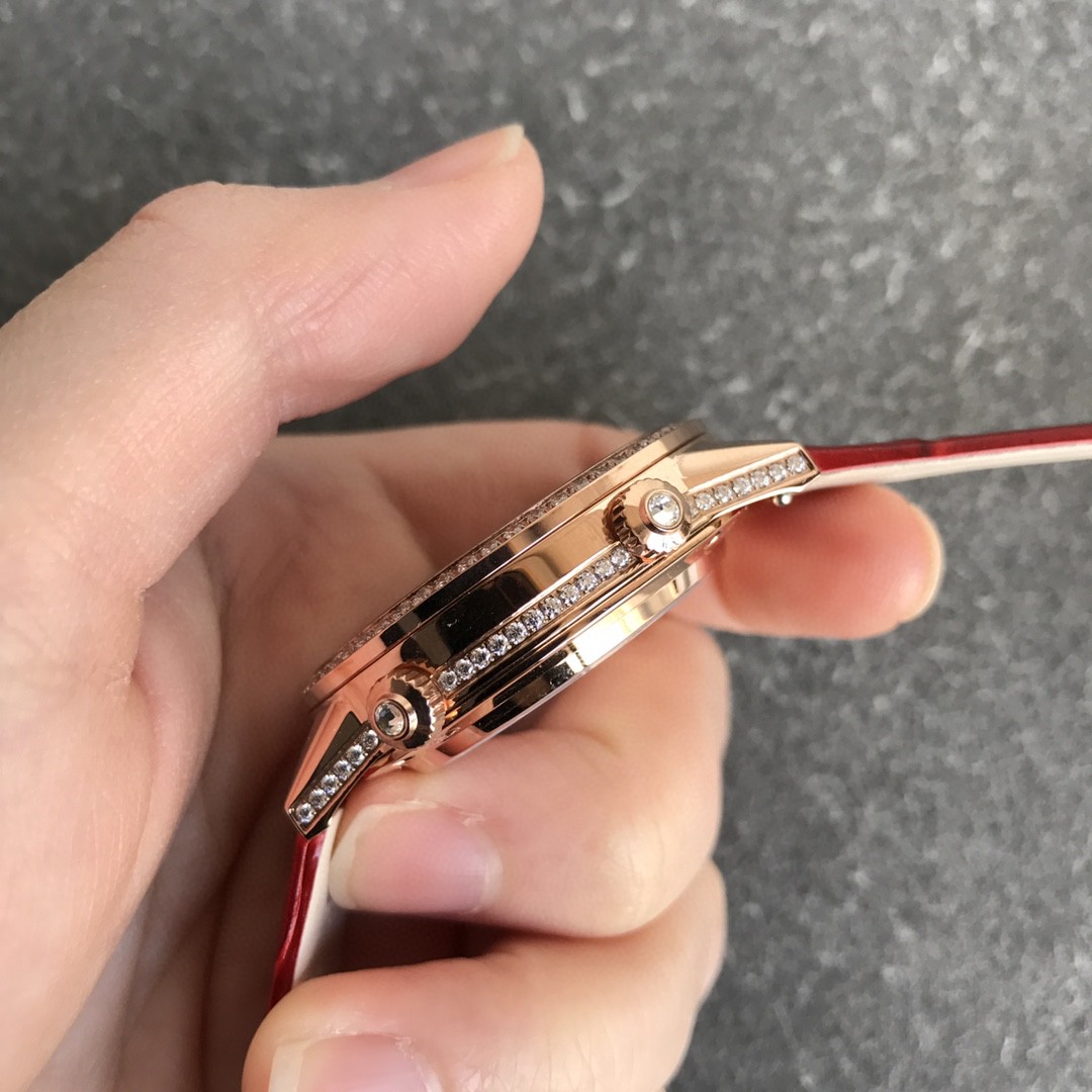 Jaeger-LeCoultre Rendez-Vous Moon Serenity Dating Collection Month