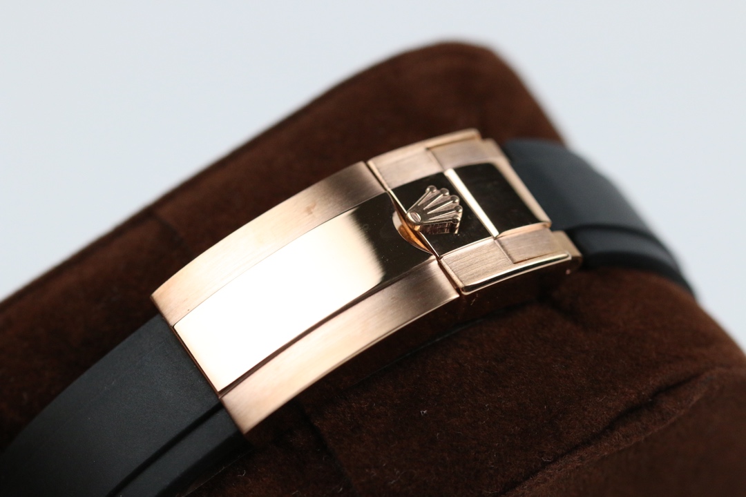 Rolex Emperor Edition Artifact Gold Yacht 6765