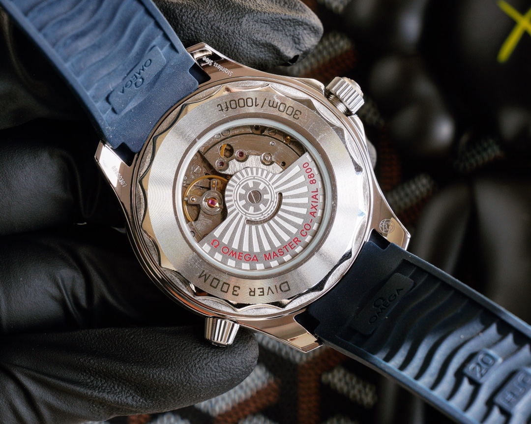 OMEGA Seamaster Series 656