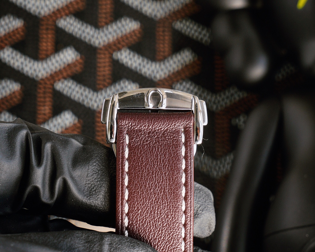 Omega Seamaster 300 Series Ghost Party 007