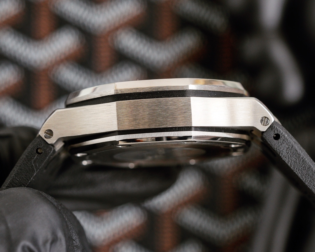 Audemars Piguet AP Royal Oak Series 34565 ...